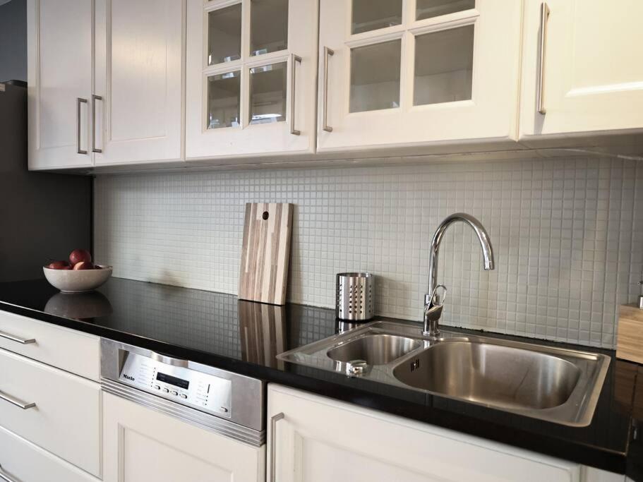 Live In A Stylish Home In The Center Of Осло Екстер'єр фото